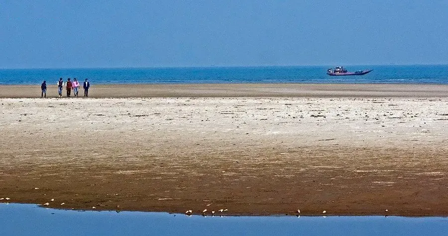 Fraserganj Beach Kolkata