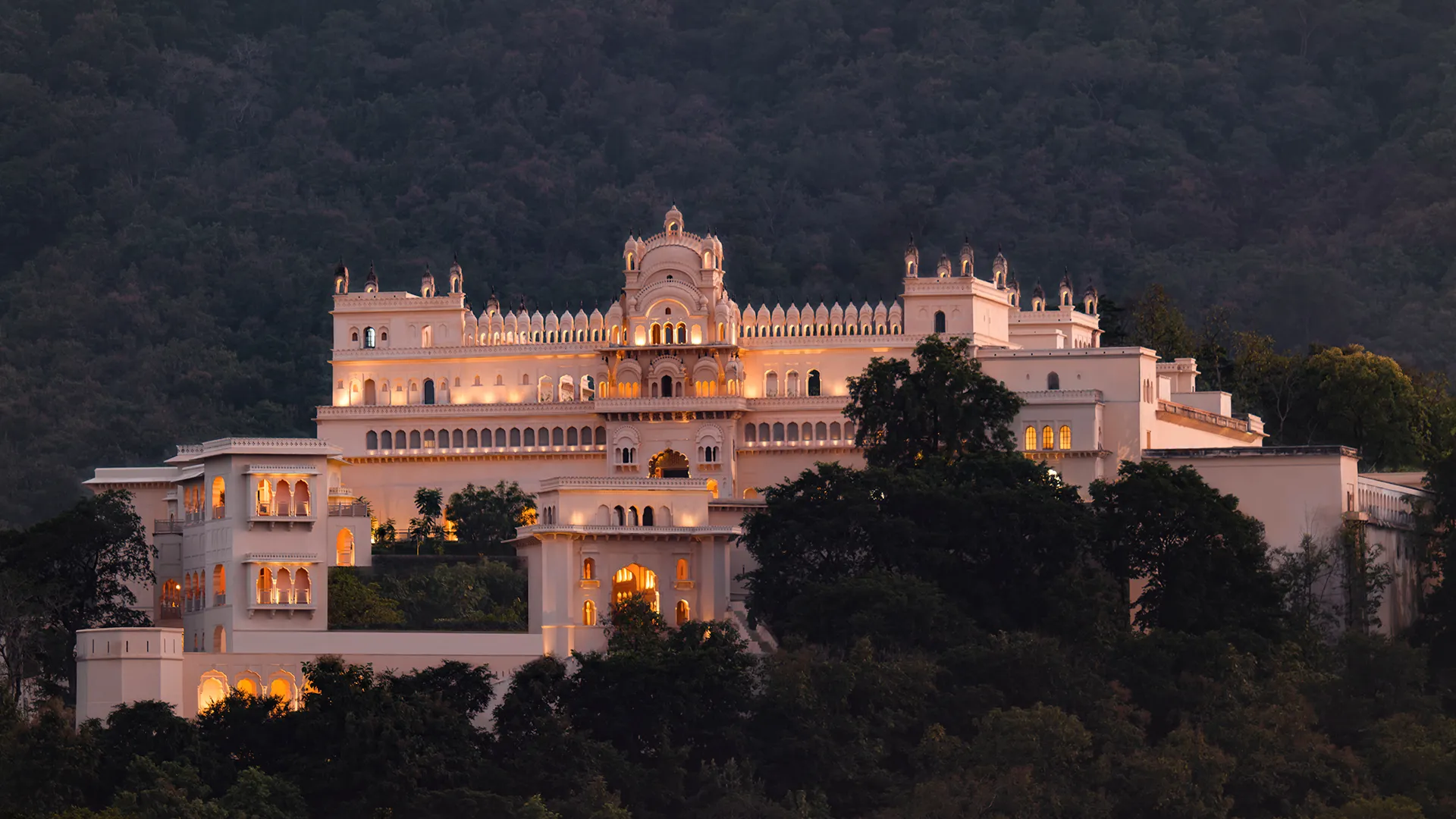 A Regal Khajuraho Escape With The Oberoi Rajgarh Palace