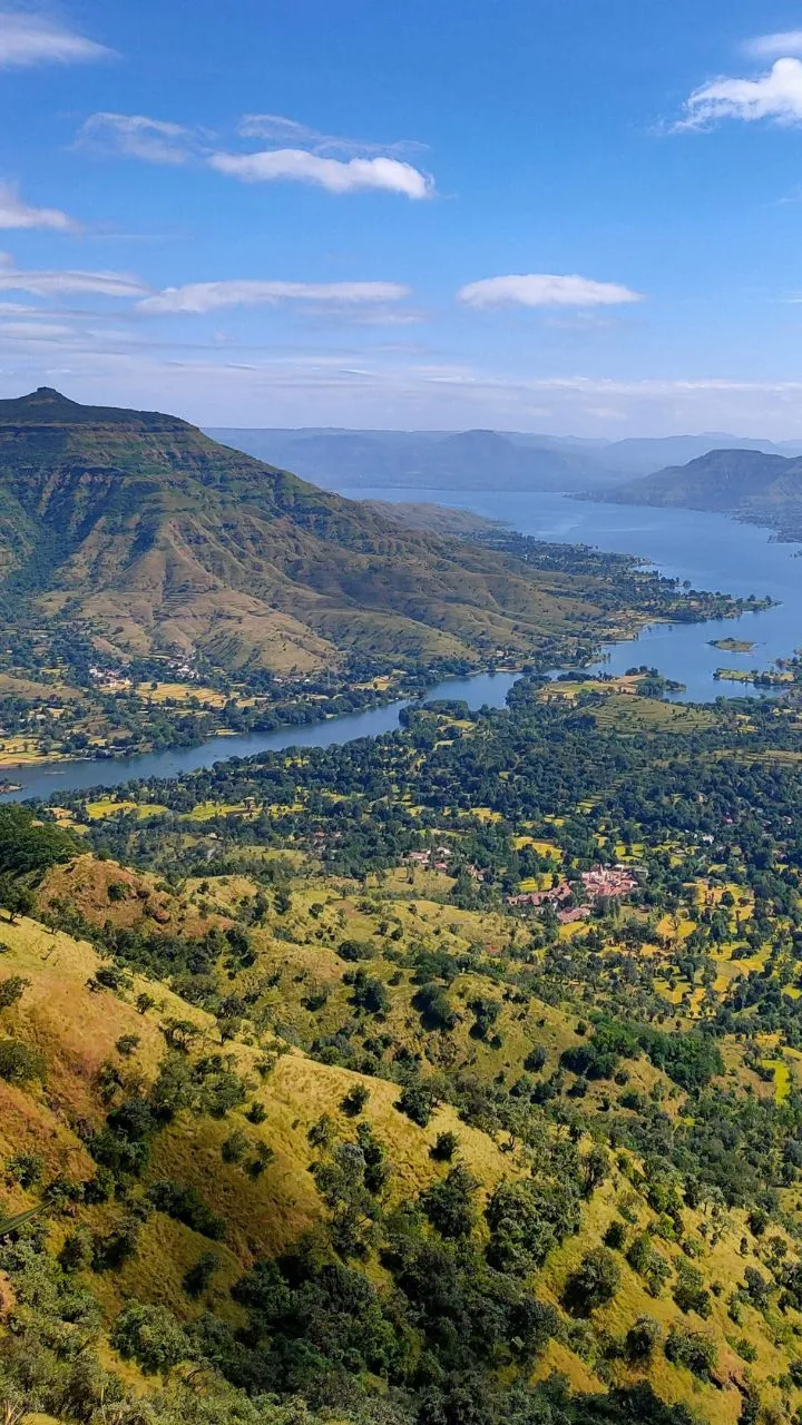 Pratapgad Fort overlooking the valleys of Mahabaleshwar
